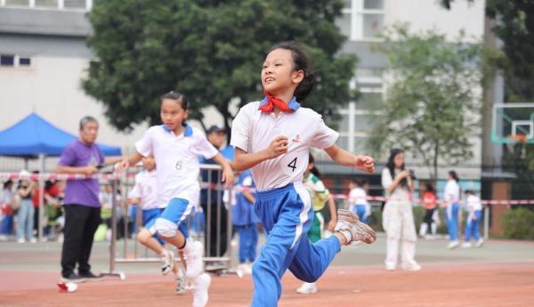 中央五台，电视直播的体育盛宴与时代见证
