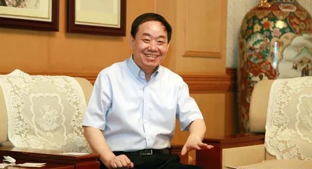 探索未来教育，新奥204年正版资料大全的深度解析新奥2024正版资料大全四不像