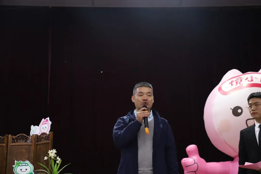 探索小青年心水论坛，青春的交流与成长的共鸣小青年心水主论坛