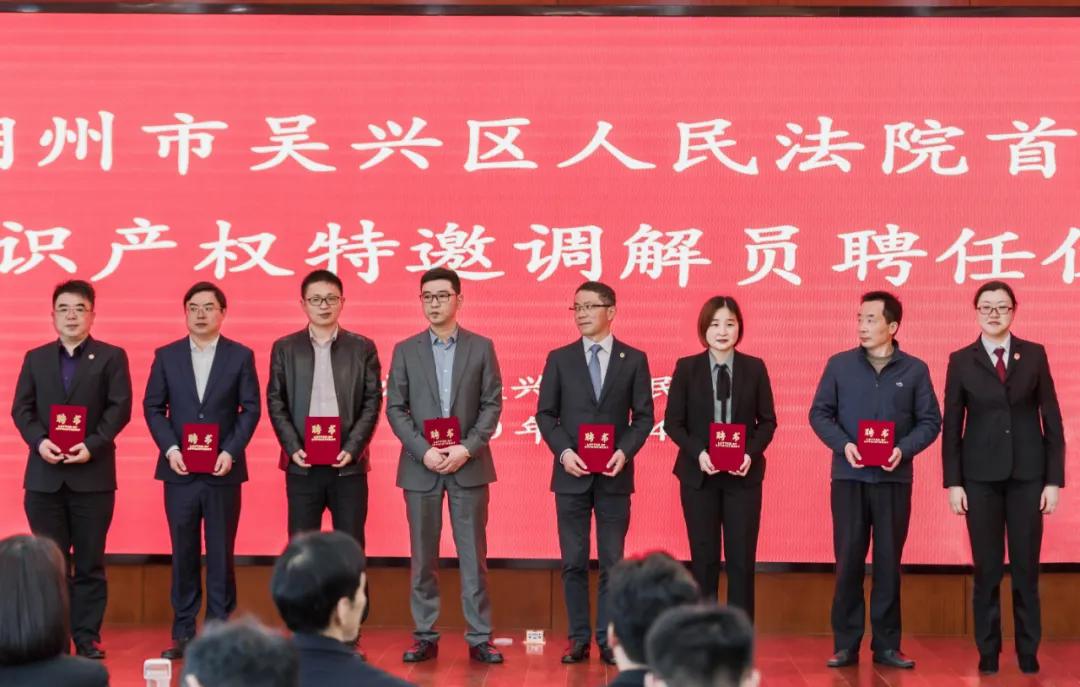 全年正版资料大全，守护知识产权，共享优质资源正版资料大全全年2020小说香港